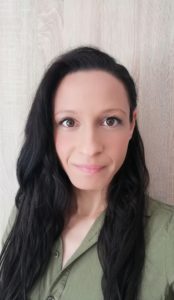 Bánfai Barbara : adatszolgáltatási ügyintéző