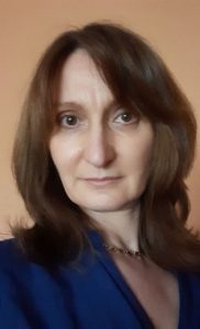 Fenyvesi Anita : levelezési ügyintéző