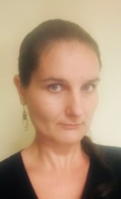 Szalai Bernadett : ügyfélszolgálati ügyintéző