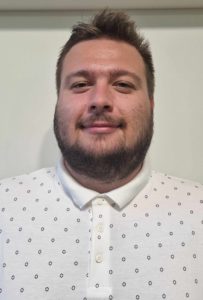 Vér Levente Marcell : adatszolgáltatási referens